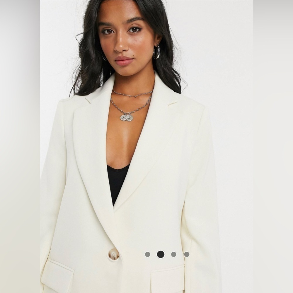 Topshop Petite clean crepe blazer in Ivory Size US 2
